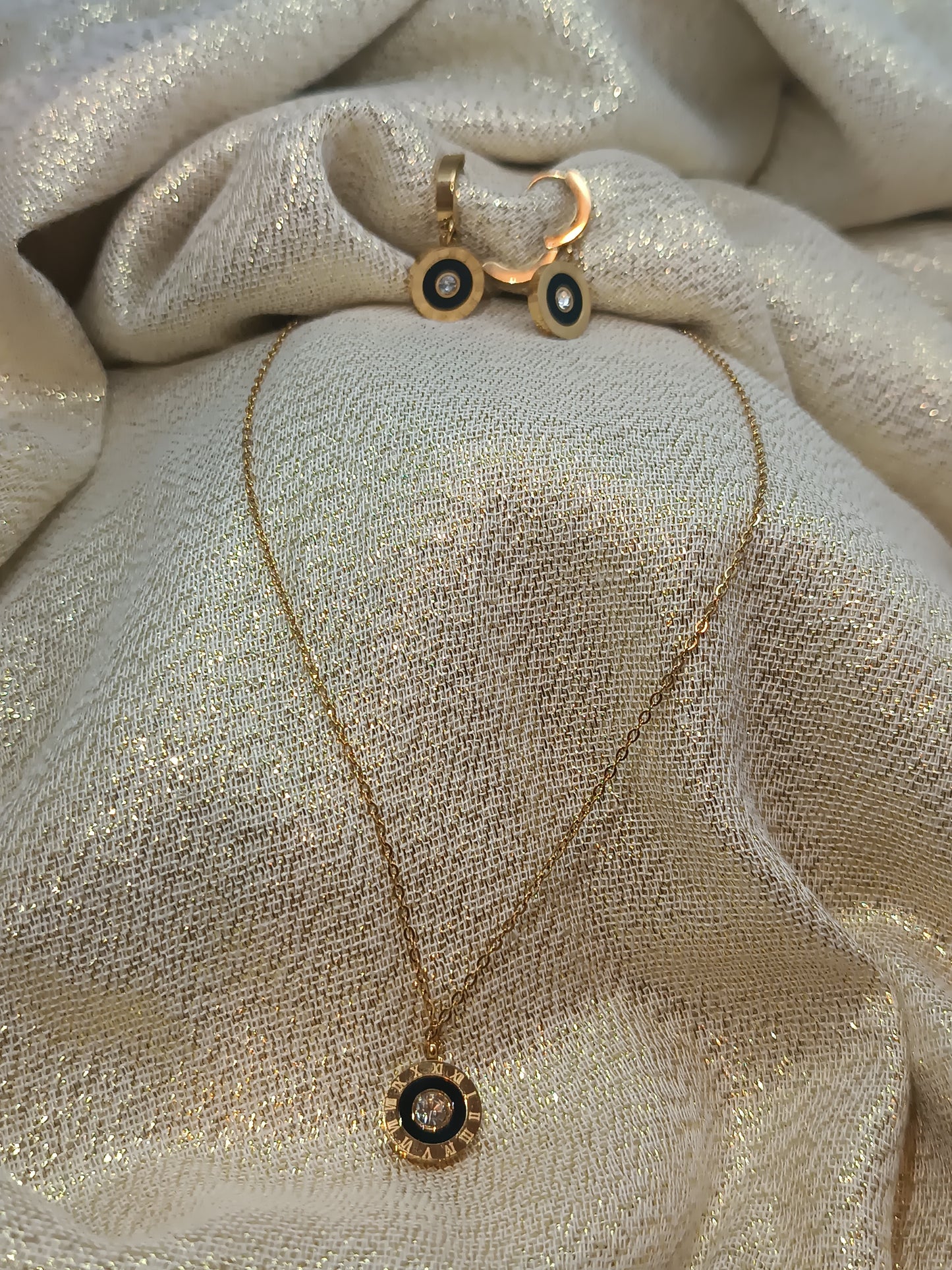 Collier Jaya