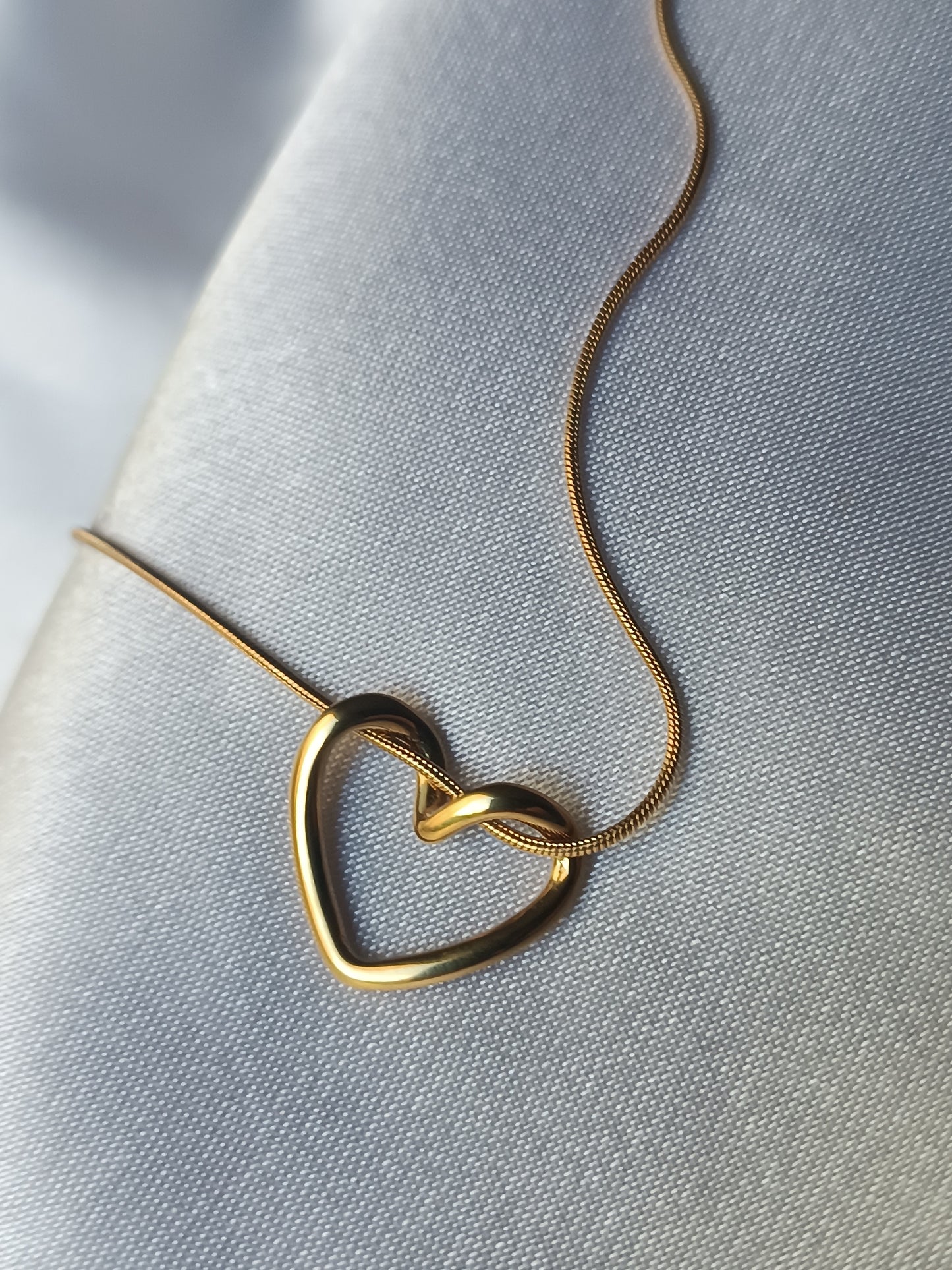 Collier Kima