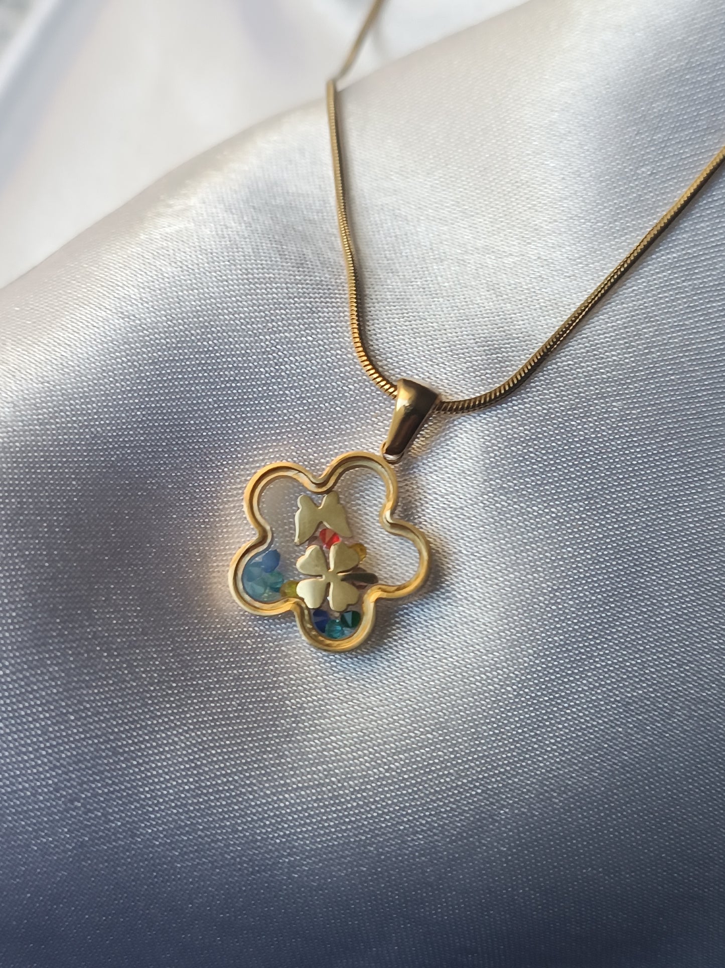 Collier Julia