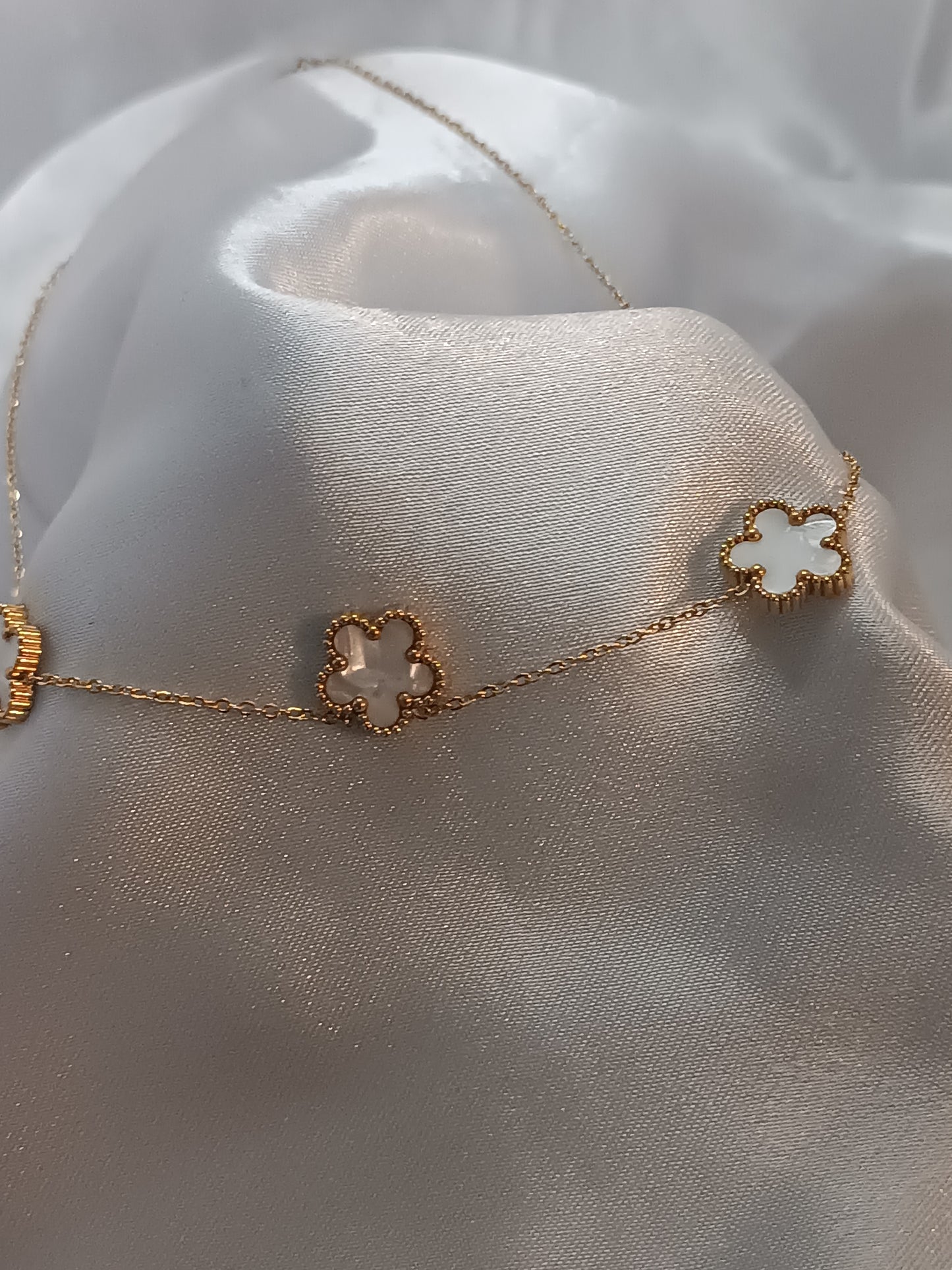 Collier Flora